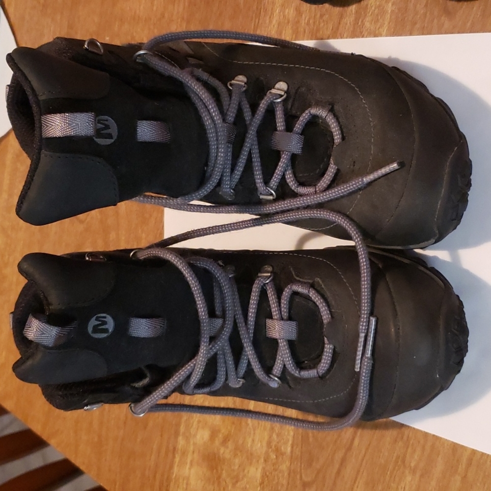 Womens Merrell Vibram Performance  Footwear Size 8